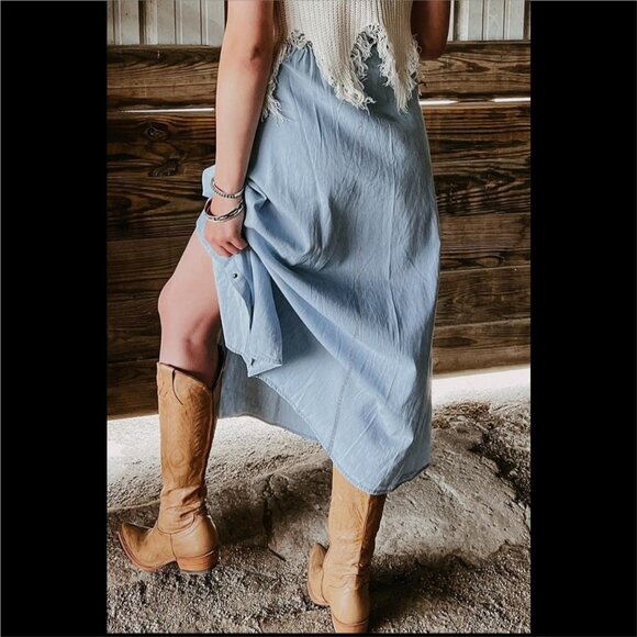 💙 NWT Mist Blue Button-Down Maxi Denim Skirt – Size XL (US 16-18) - Picture 4 of 7